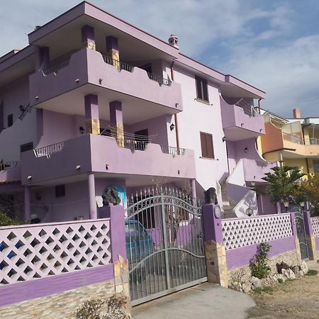 カーラゴノネCasa Purpleアパートメント エクステリア 写真