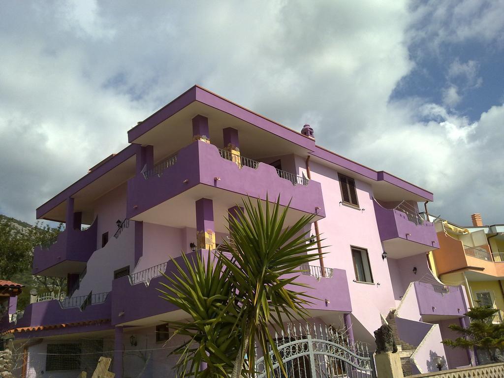 カーラゴノネCasa Purpleアパートメント エクステリア 写真